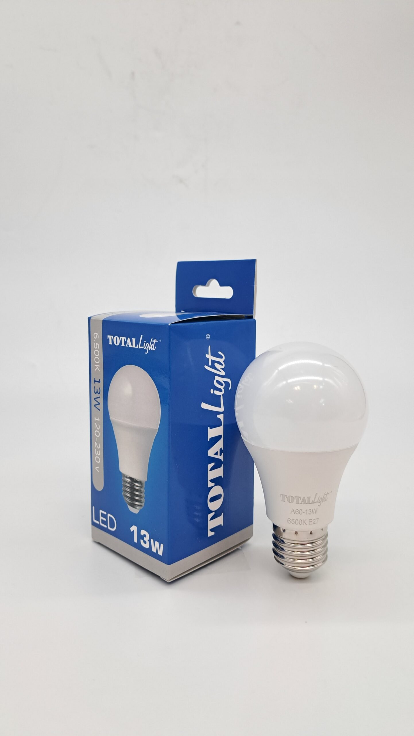 104592 - Bombillo LED Bulbo A60PA 13W - TOTAL LIGHT (1)